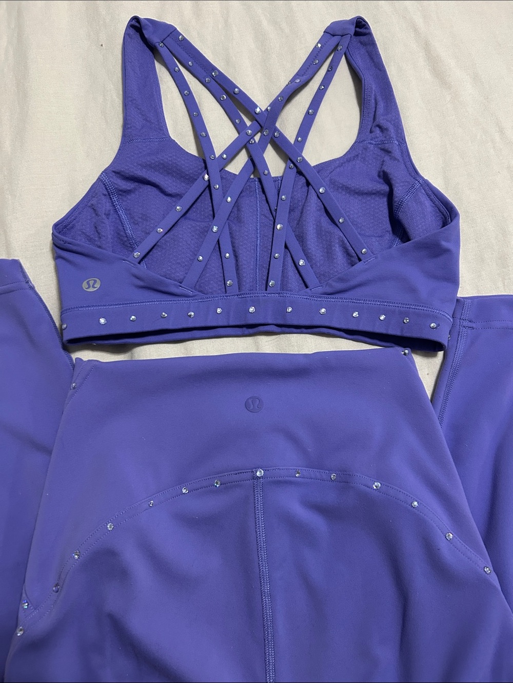 lululemon Purple Strappy Crystal rhinestone Pilates yoga set bra leggings 4